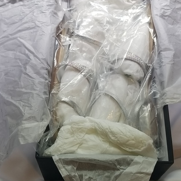 Pelle Moda Vic Embellished Sandals Open Toe size 6 - Picture 5 of 7